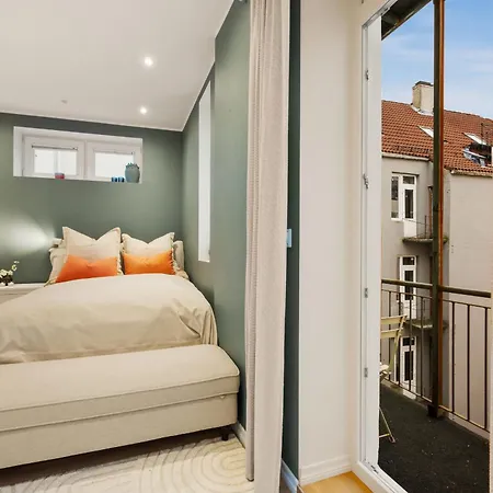 Apartament Luxury Summer With Balcony Near Bryggen Bergen