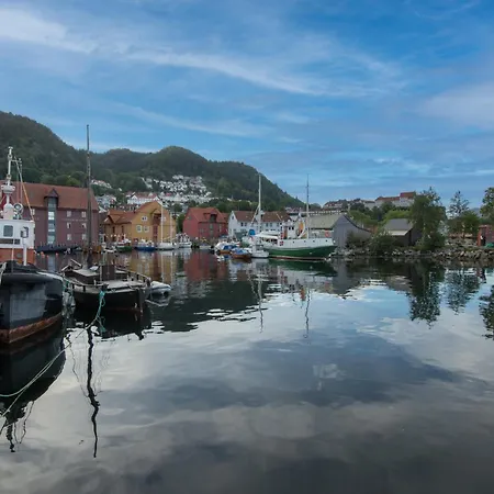 Luxury Summer With Balcony Near Bryggen Μπέργκεν