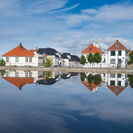 Luxury Summer With Balcony Near Bryggen Μπέργκεν